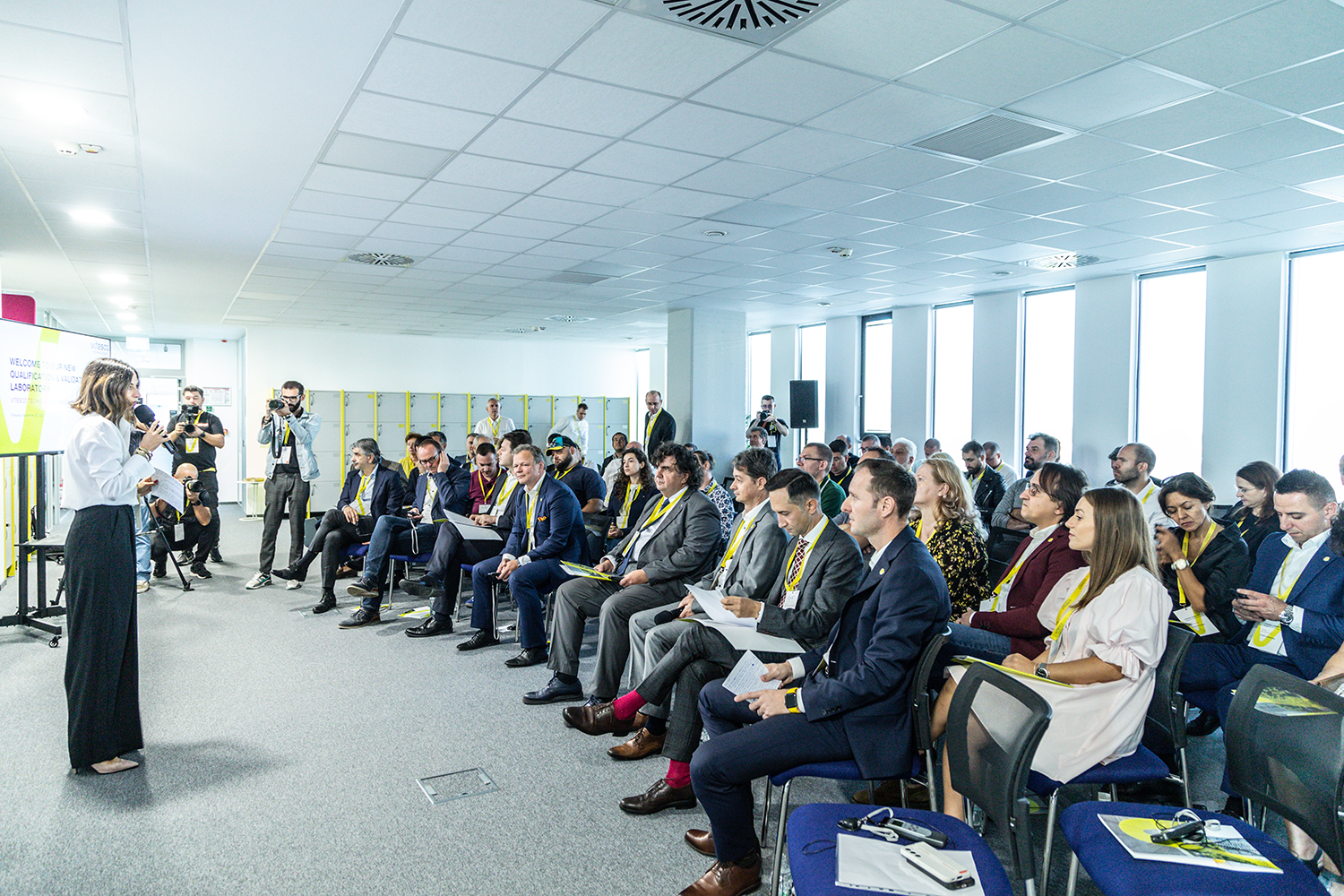 Ouverture du laboratoire de qualification et de validation, Timisoara, Roumanie.